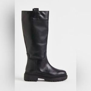 Black Tall Leather Boots